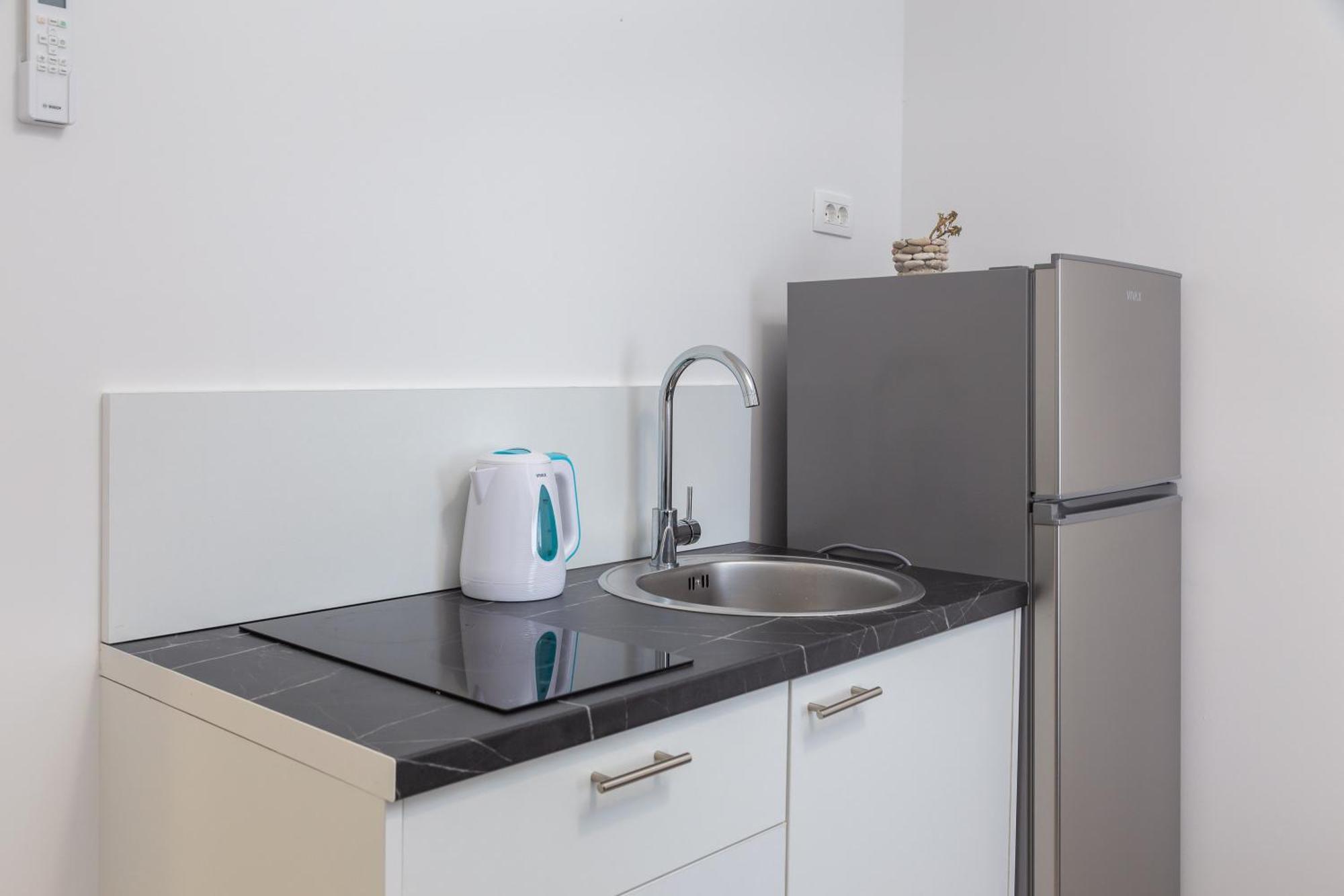 Beachfront Apartments Providenca With Free Parking ماكارسكا الغرفة الصورة