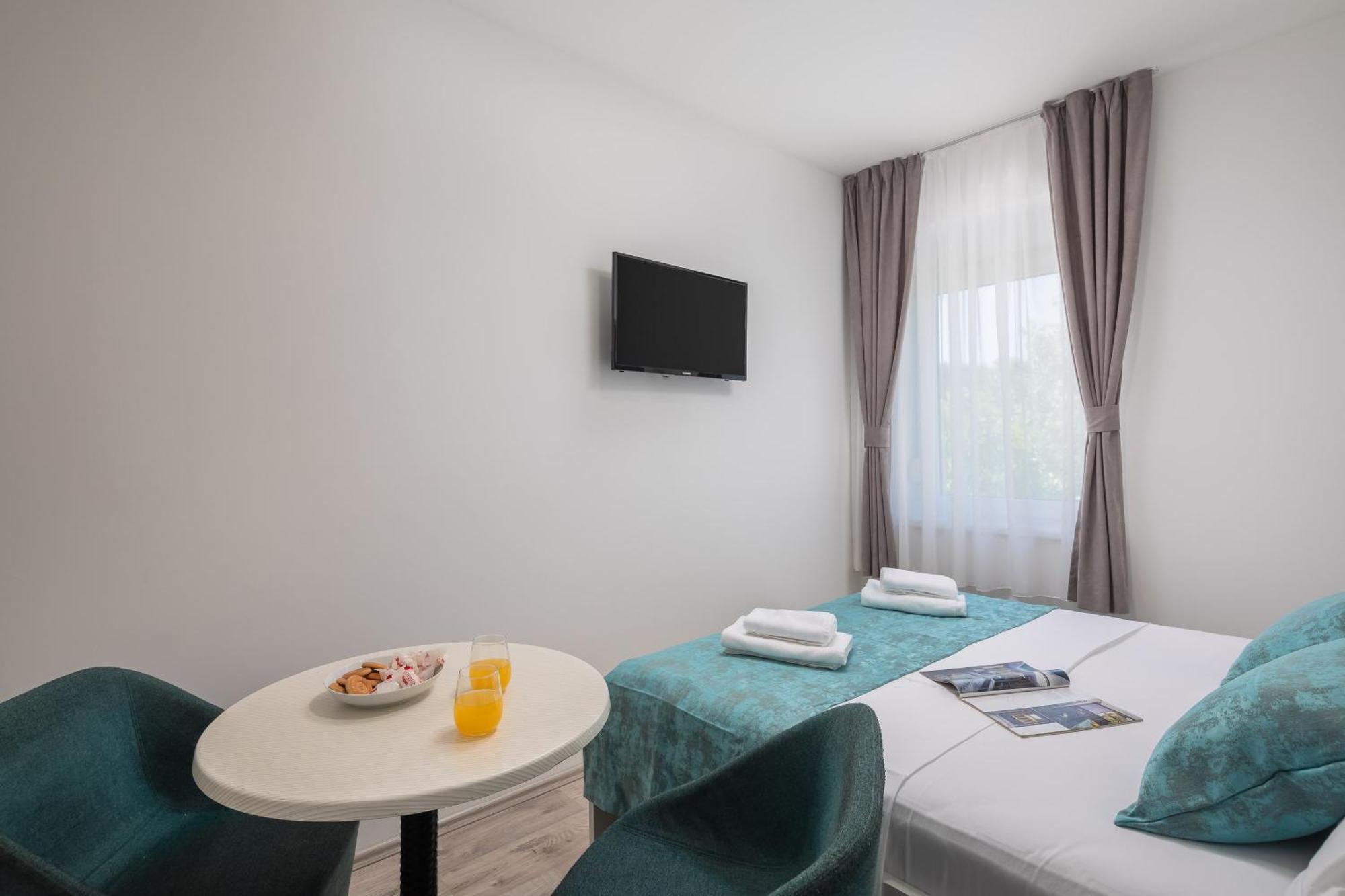 Beachfront Apartments Providenca With Free Parking ماكارسكا المظهر الخارجي الصورة