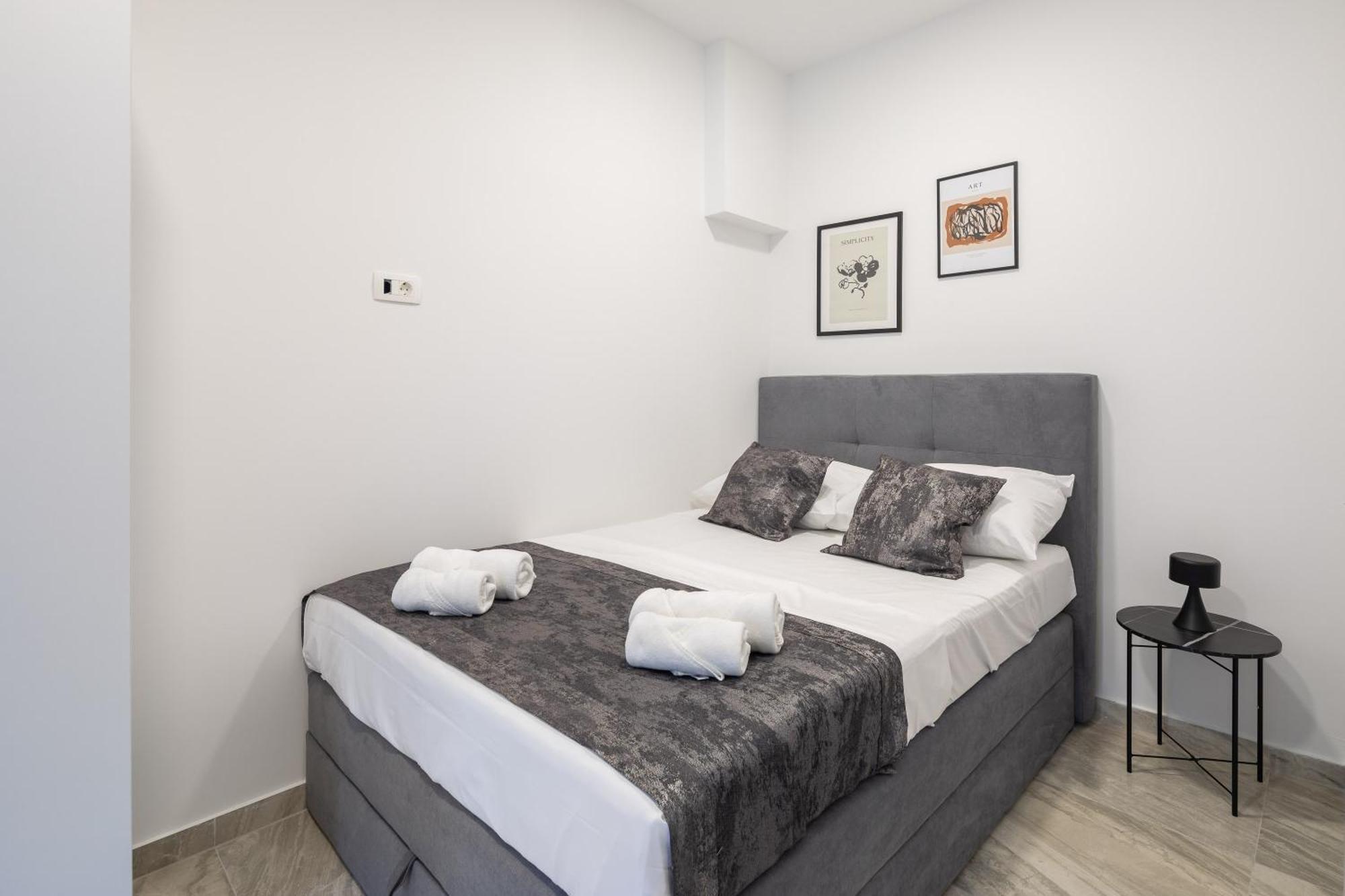Beachfront Apartments Providenca With Free Parking ماكارسكا الغرفة الصورة