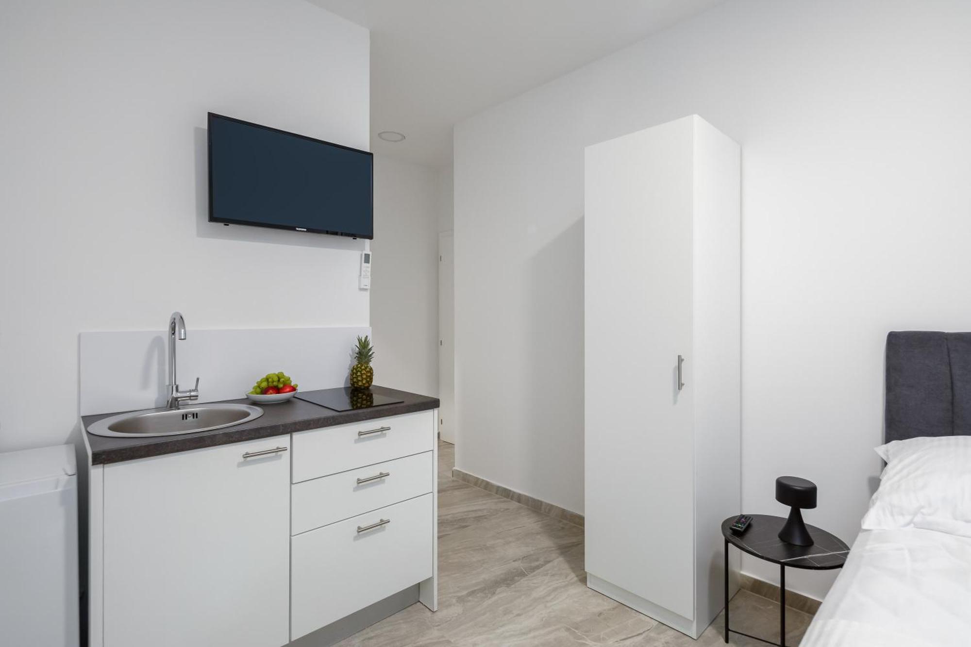 Beachfront Apartments Providenca With Free Parking ماكارسكا الغرفة الصورة