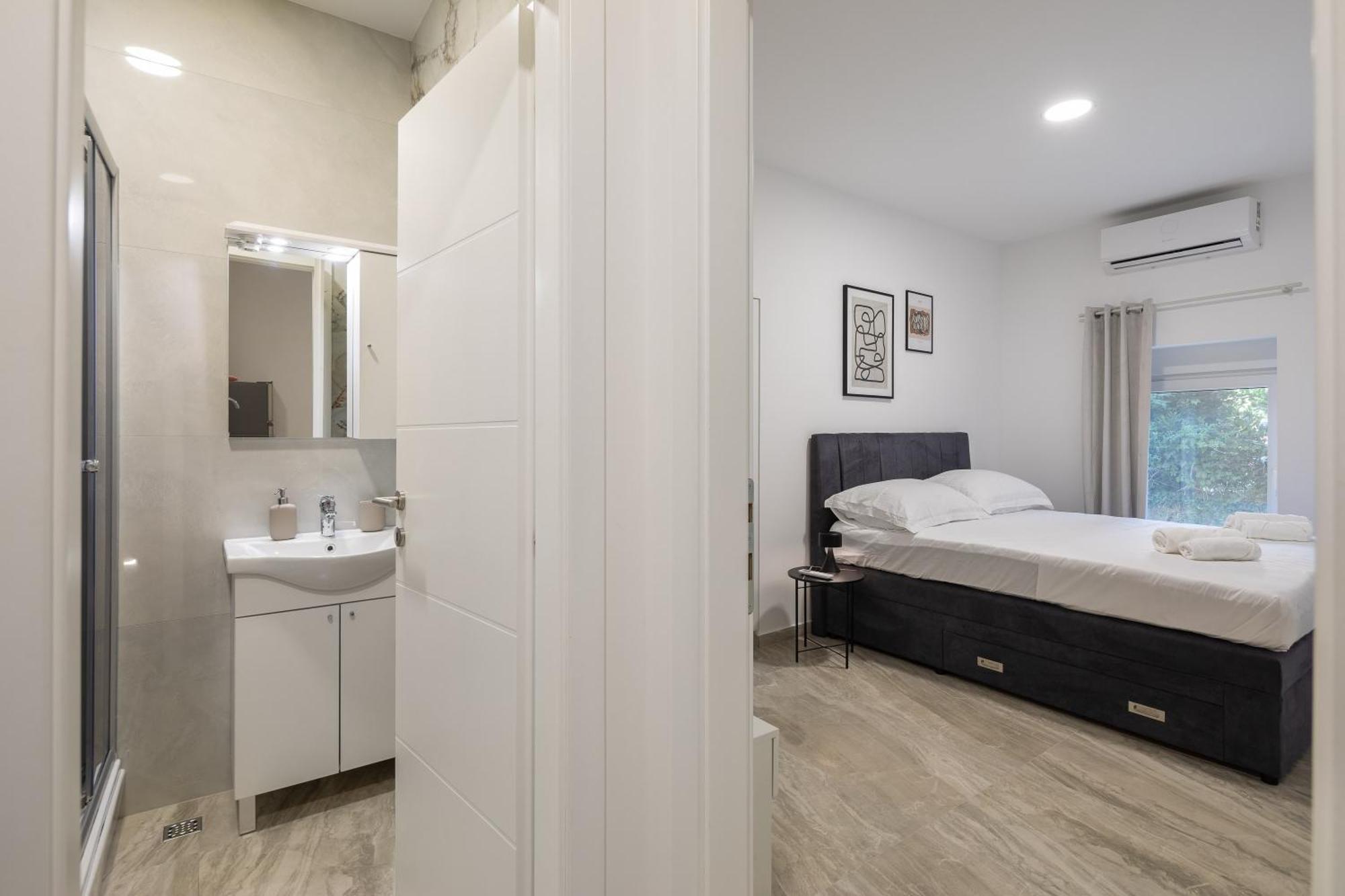 Beachfront Apartments Providenca With Free Parking ماكارسكا الغرفة الصورة